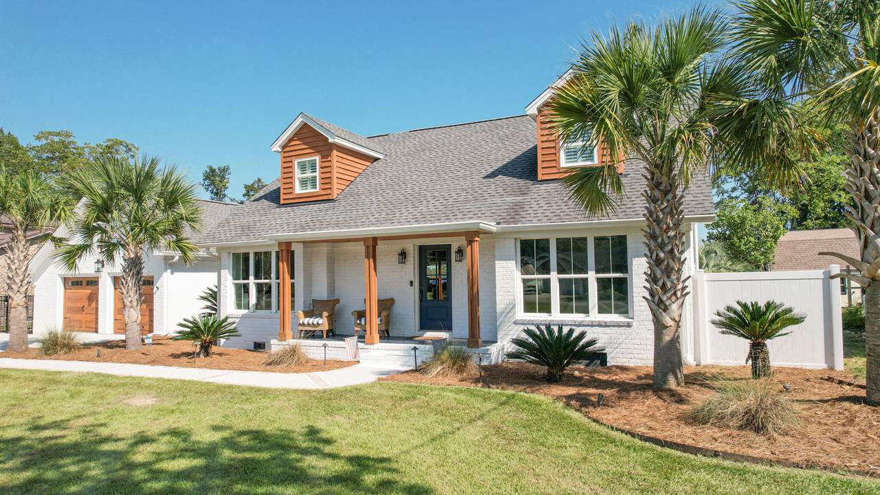 1530 Dennis Boulevard - Photo 1