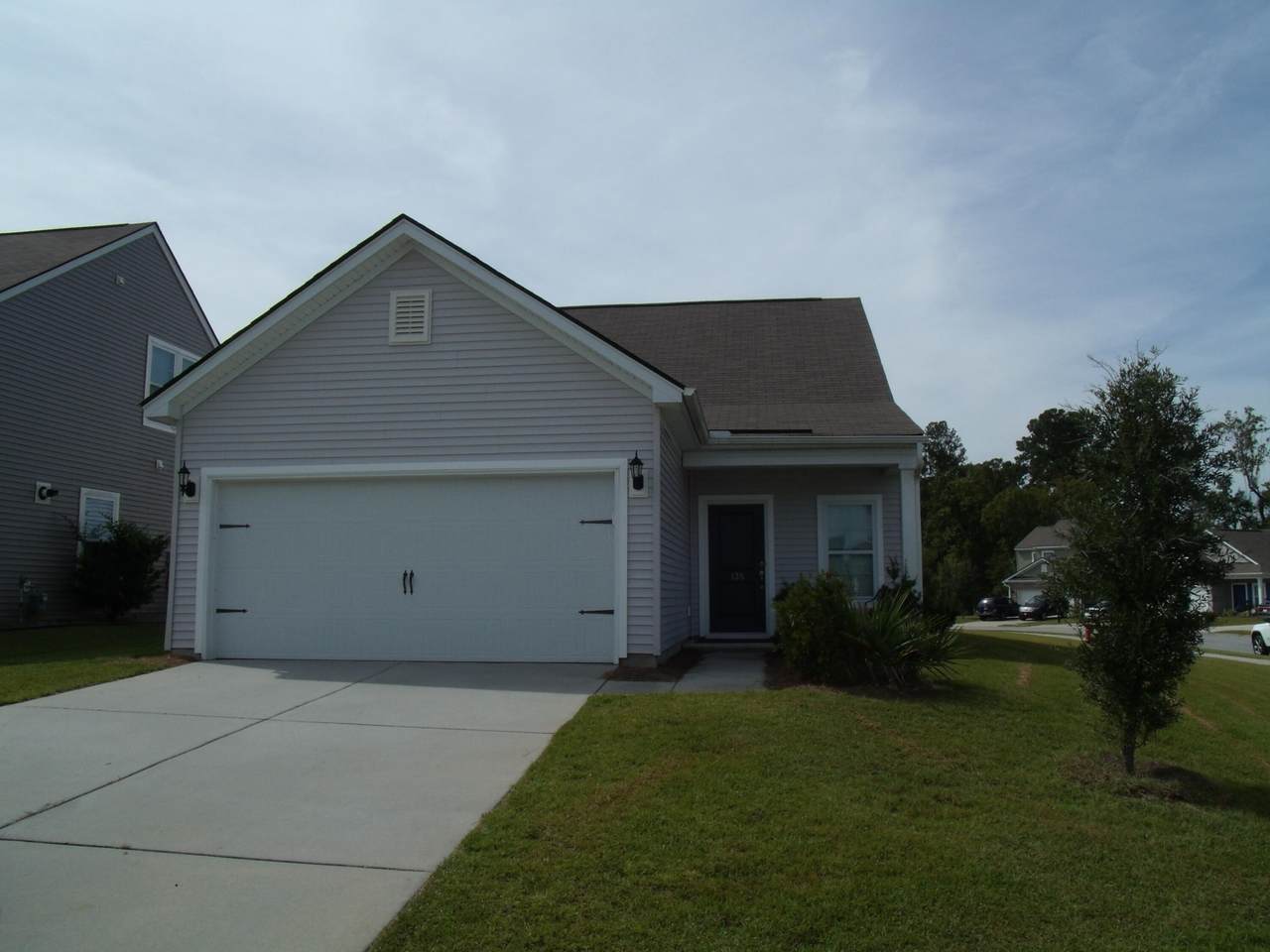 135 Chaste Tree Circle - Photo 1