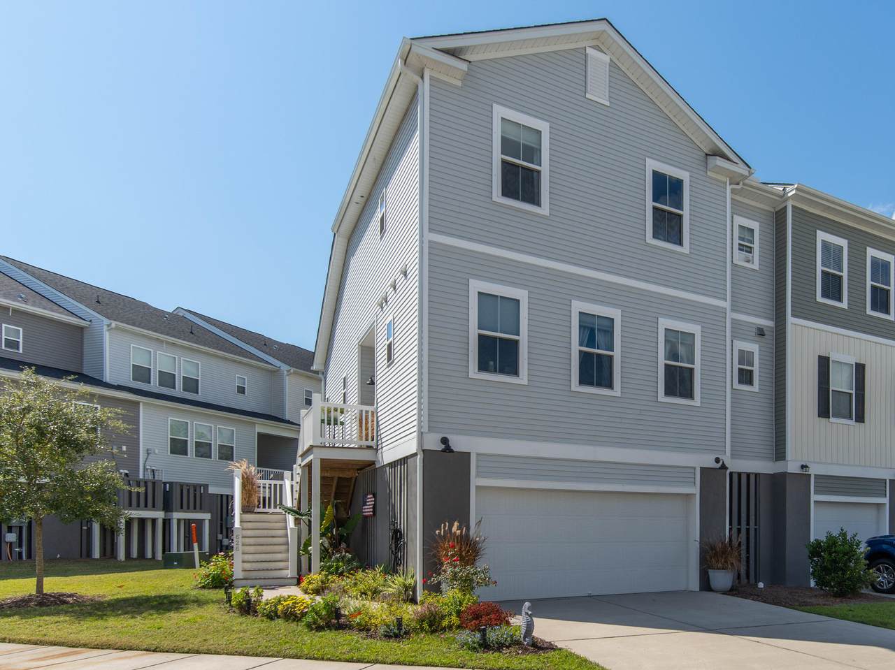 626 Mclernon - Photo 1