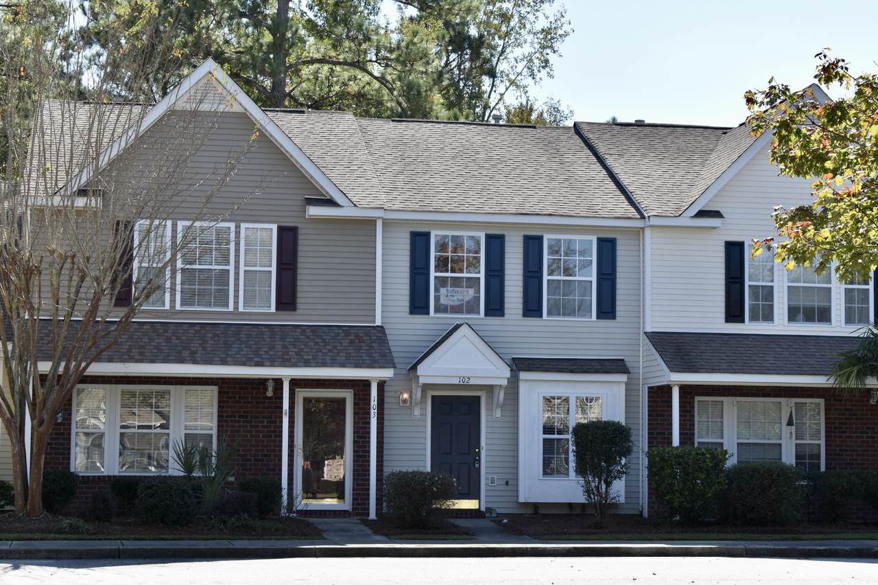 102 Tree Branch Circle - Photo 1