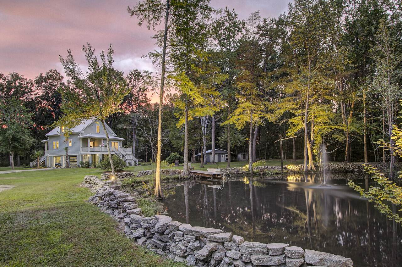 512 Twin Lakes Drive - Photo 1
