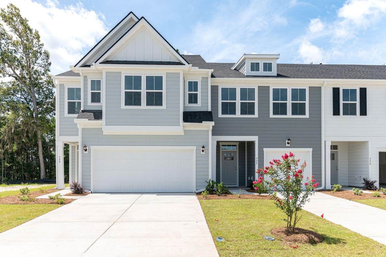 475 Trotters Lane - Photo 1