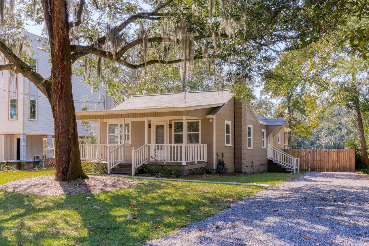 4183 Rhett Avenue - Photo 1
