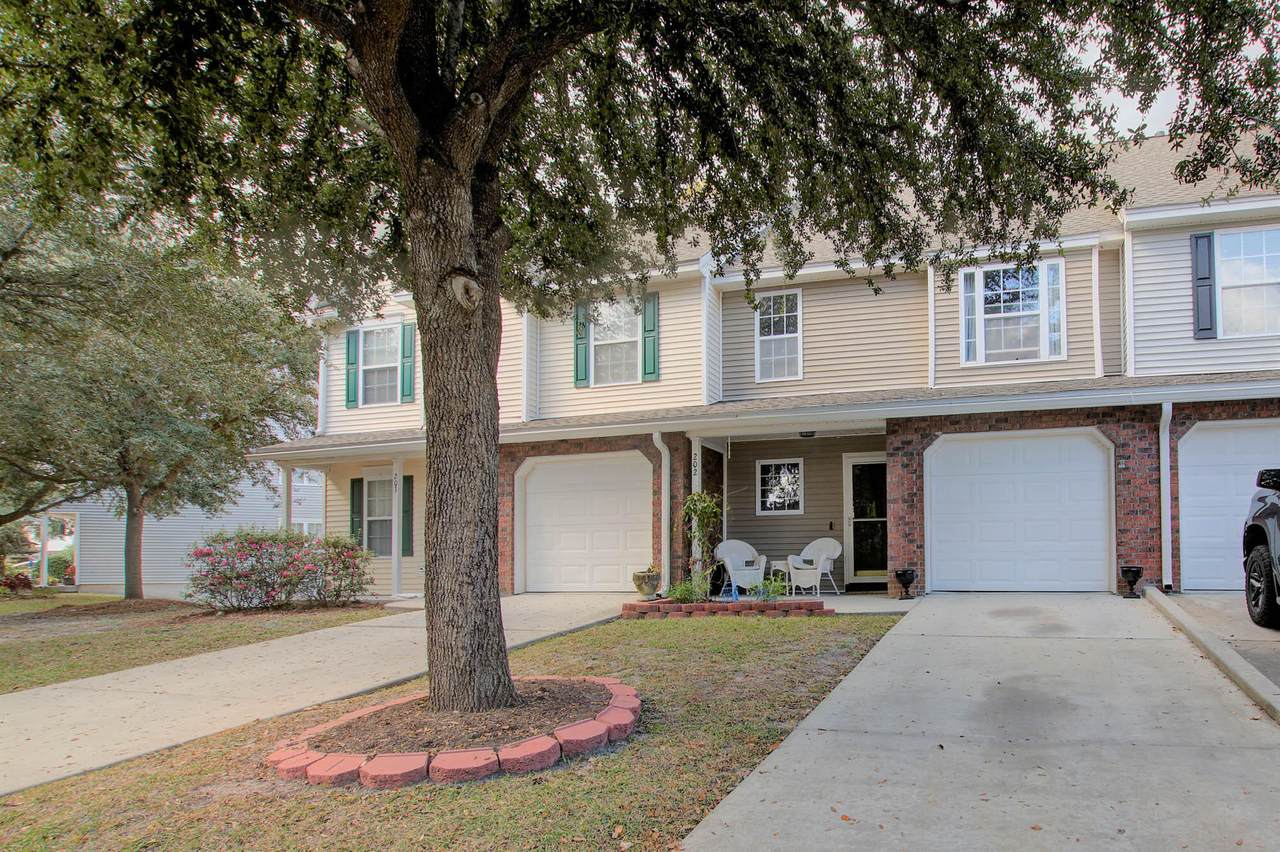 202 Darcy Avenue - Photo 1