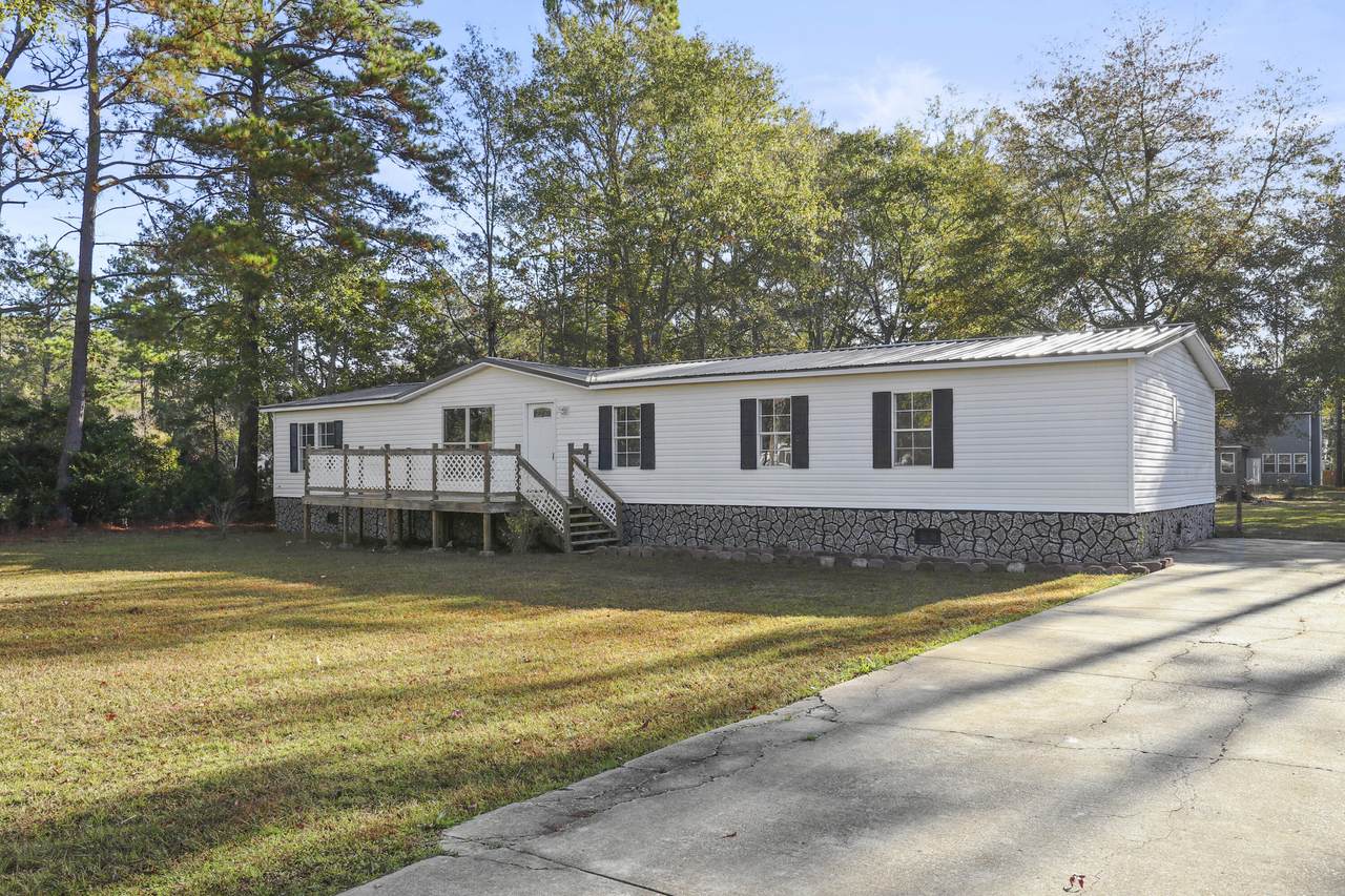 214 Swanson Drive - Photo 1