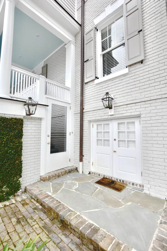 120 Battery Street - Photo 1