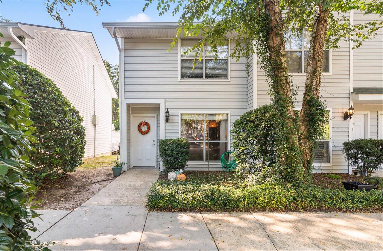 252 Howle Avenue - Photo 1