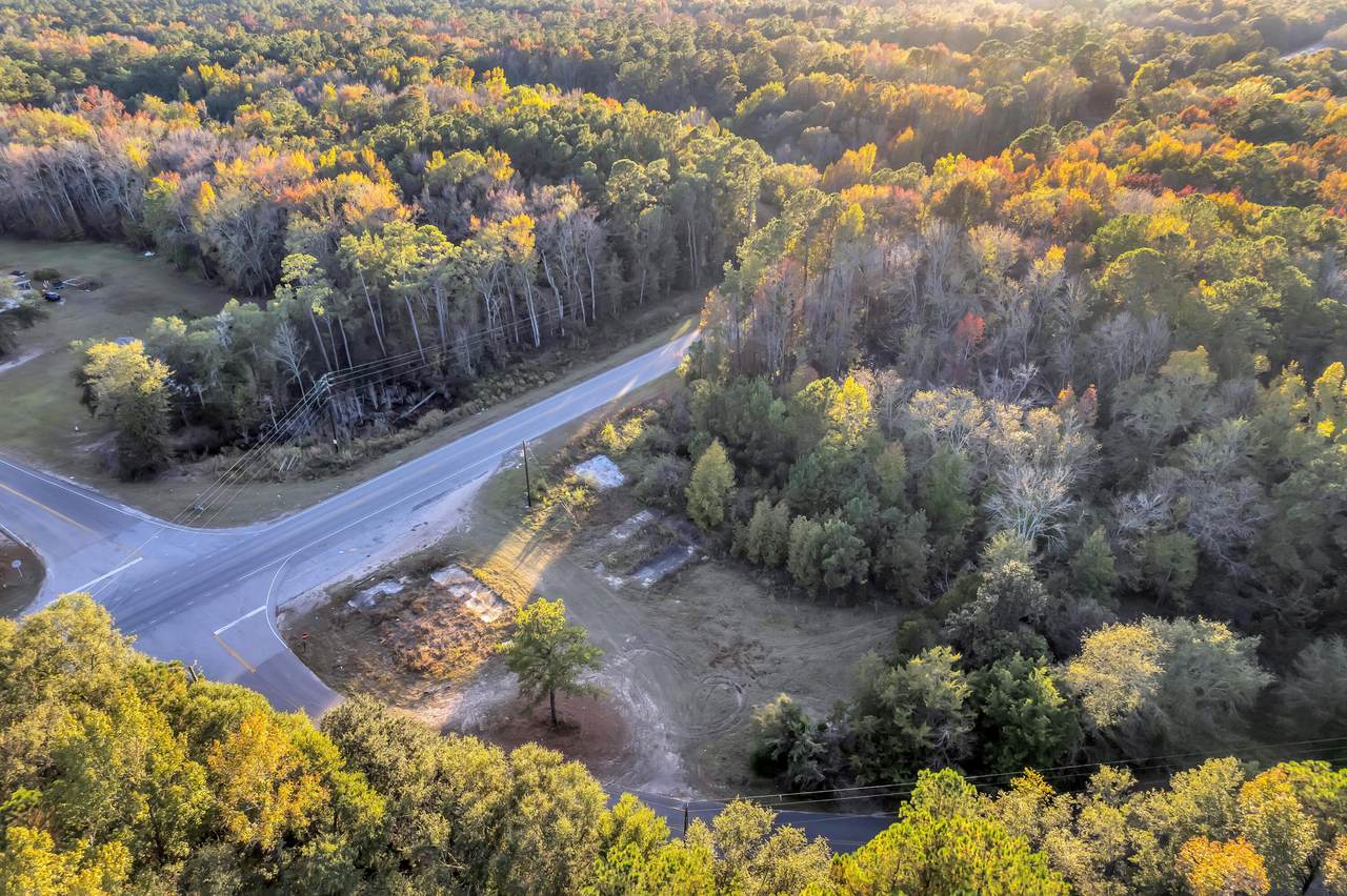 5074 Hwy 17A - Photo 1