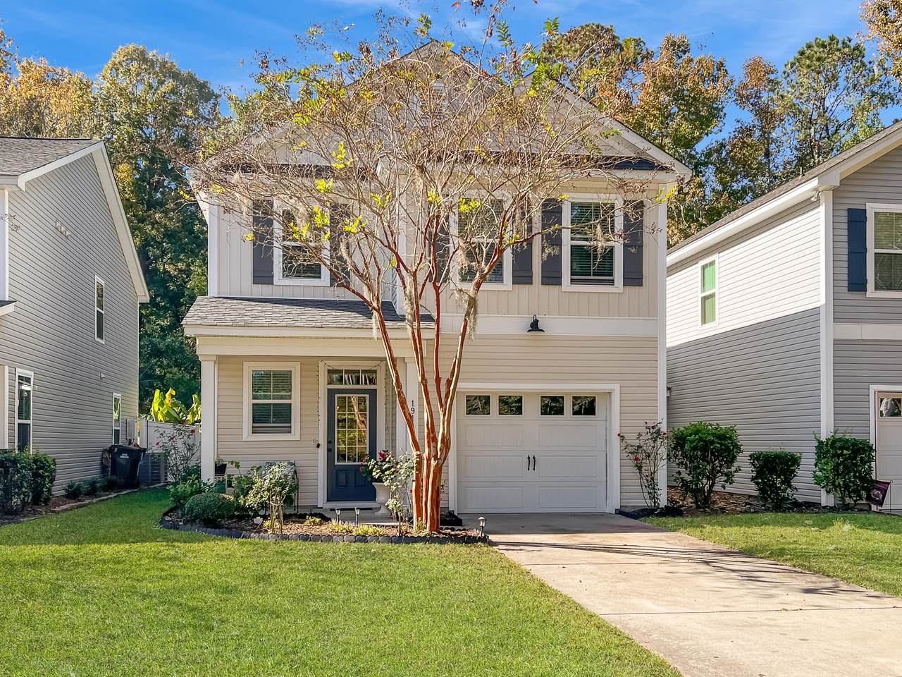 191 Dorothy Drive - Photo 1