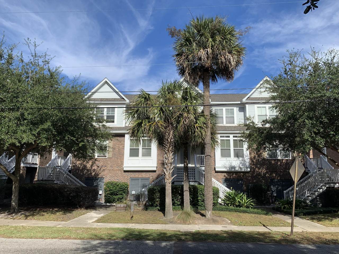 622 Windermere Boulevard - Photo 1