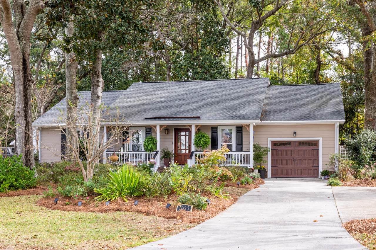 1054 Blue Marlin Drive - Photo 1