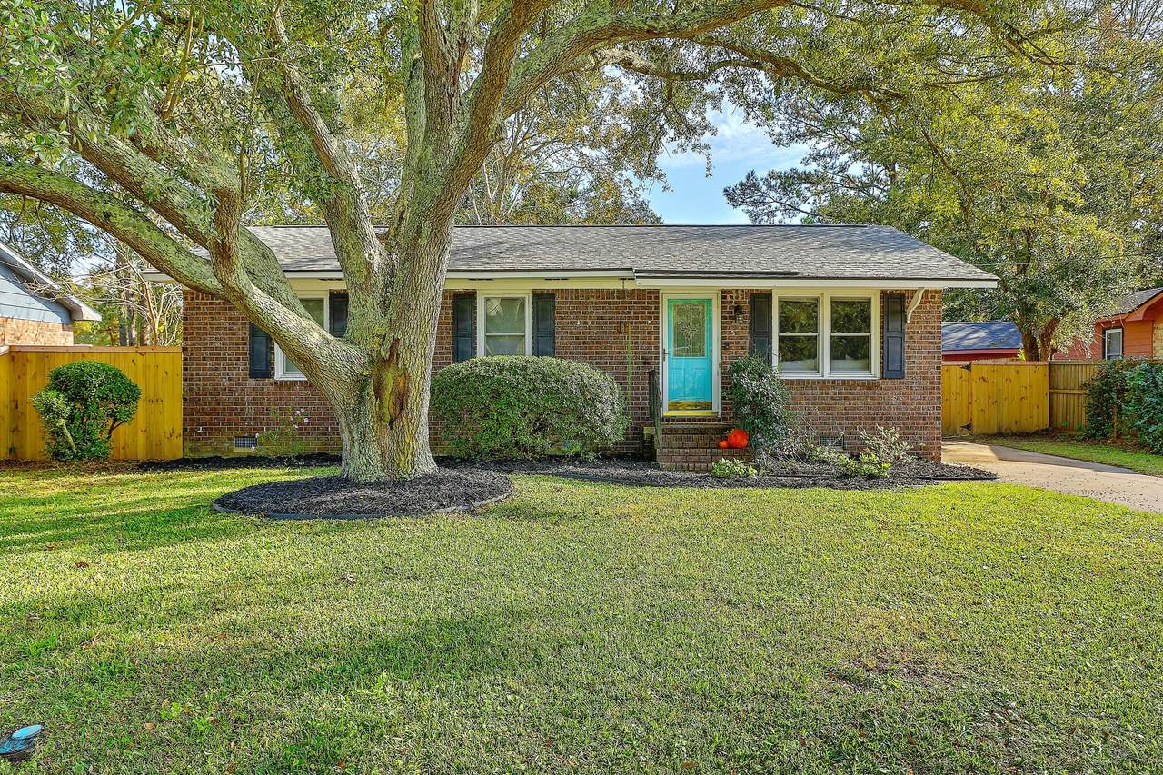 1589 Westwood Drive - Photo 1