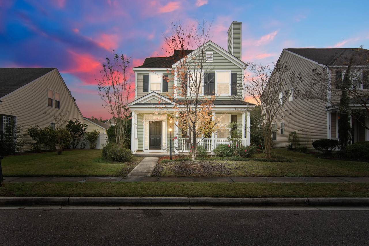 143 Red Leaf Boulevard - Photo 1