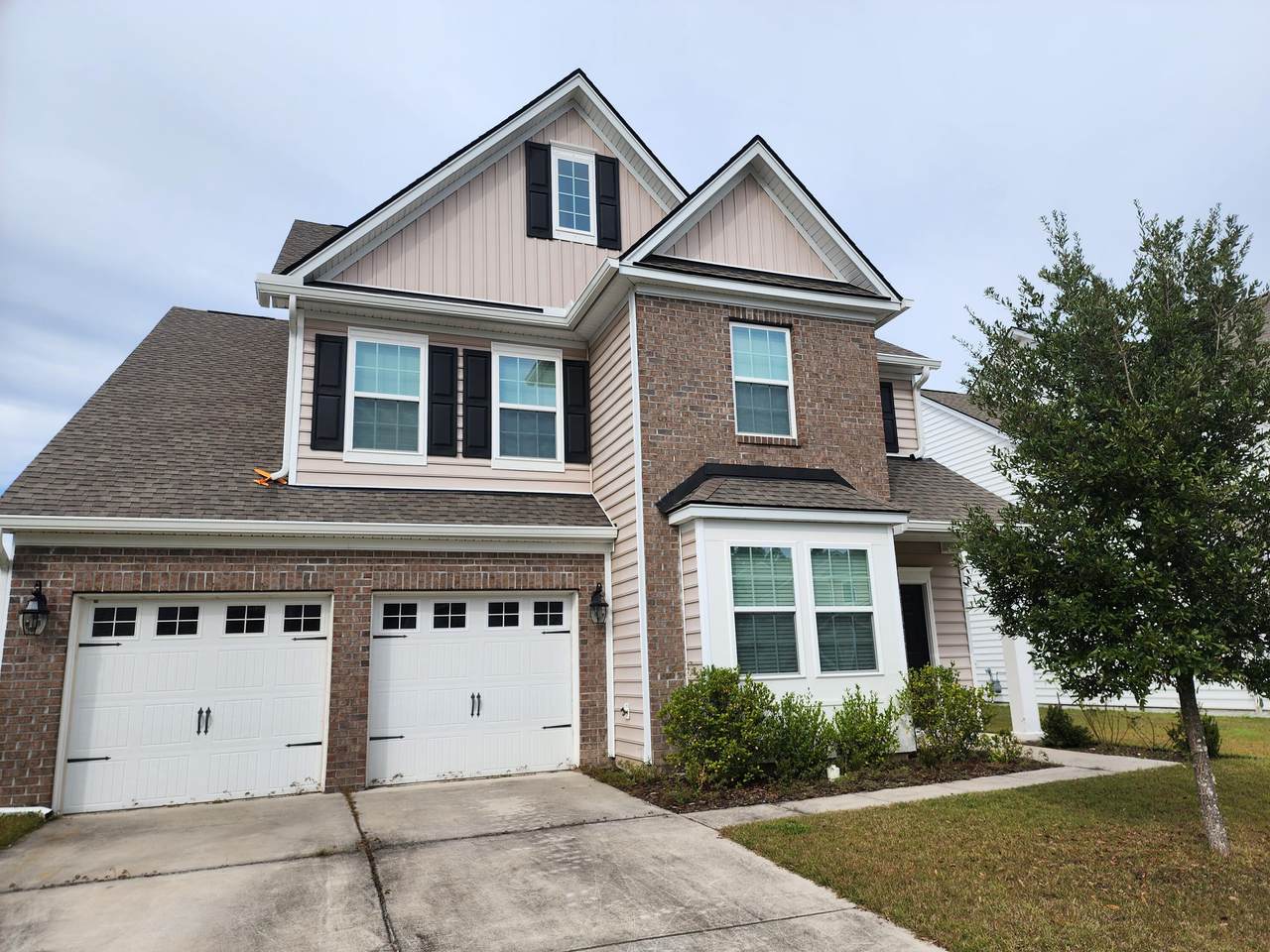 9815 English Elm Street - Photo 1