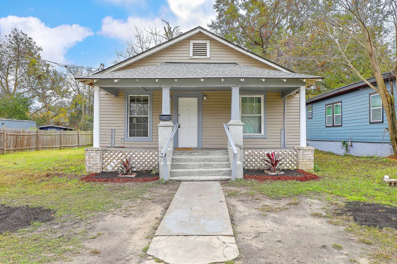 1917 Norwood Street - Photo 1