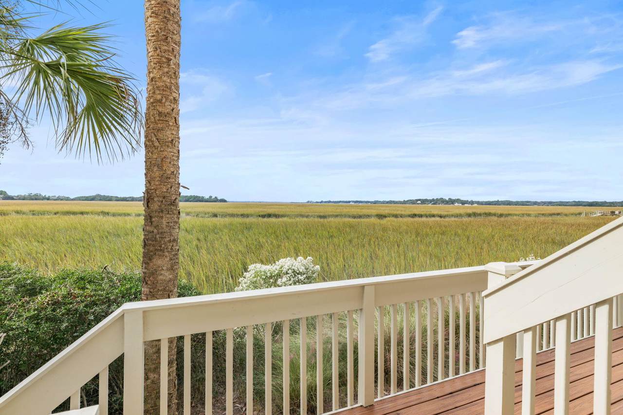 1812 Long Bend Drive - Photo 1