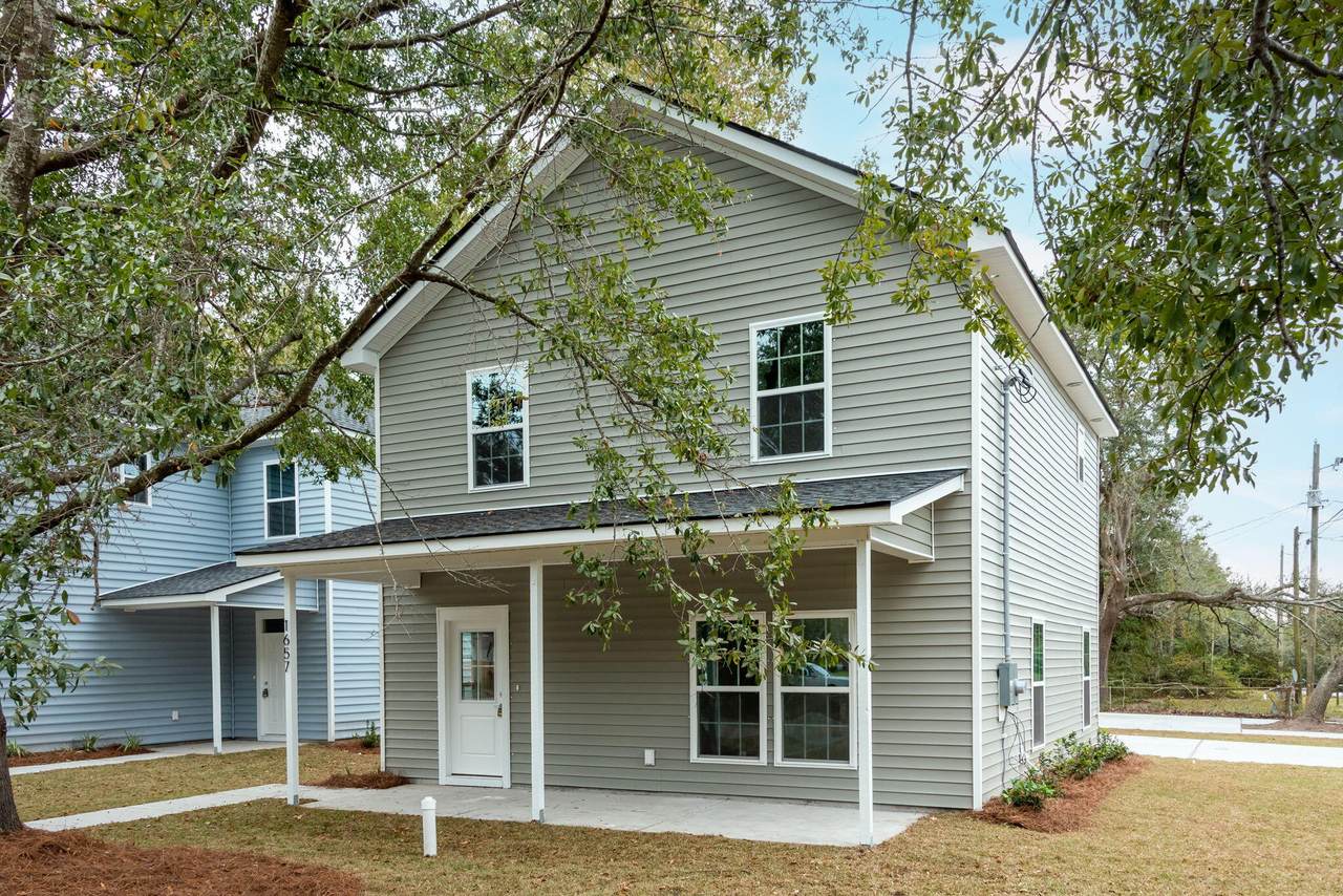 1657 Sumner Avenue - Photo 1
