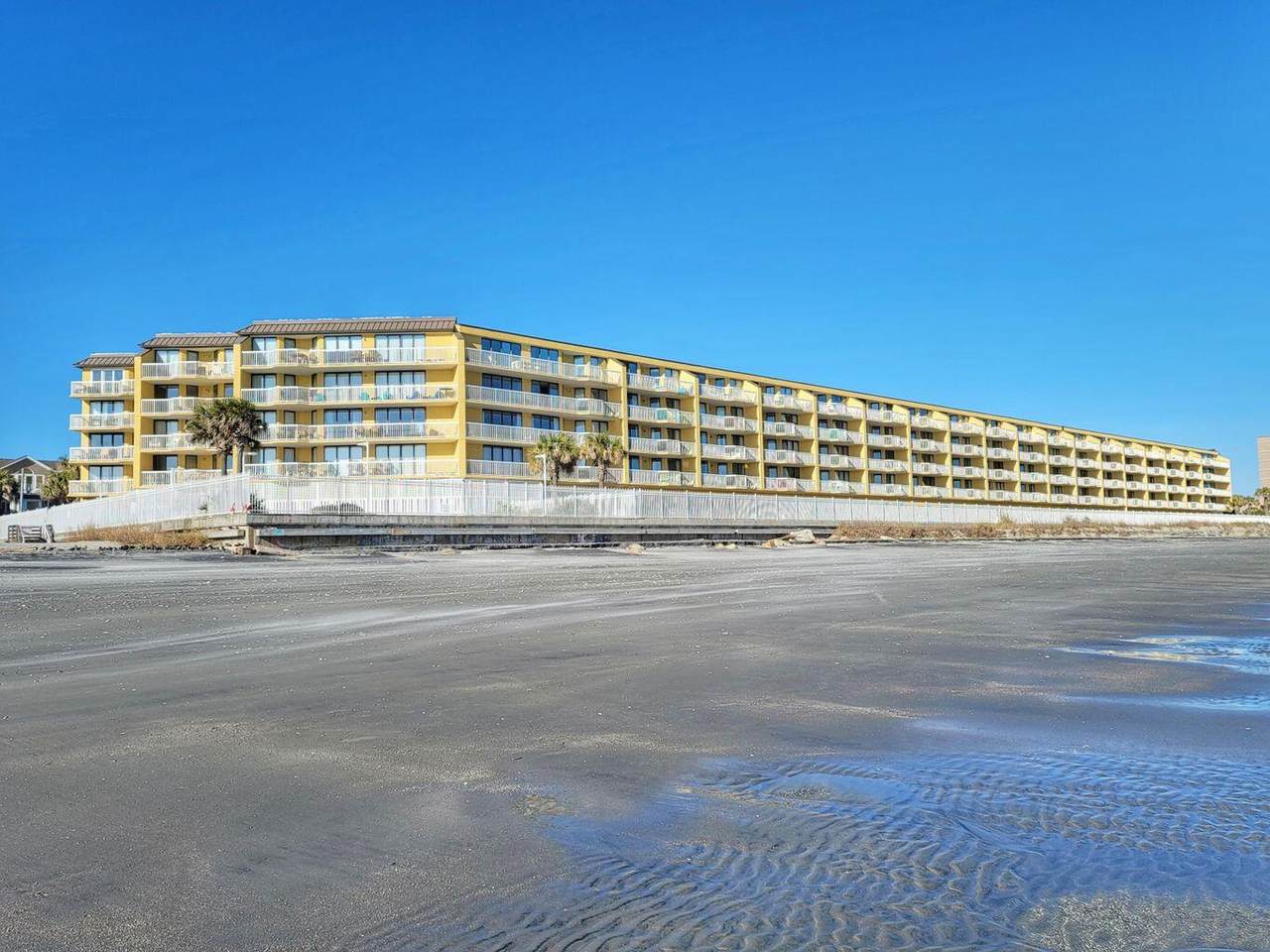 201 Arctic Avenue - Photo 1