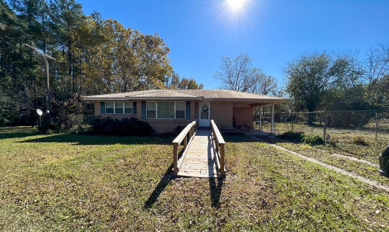 5696 Confederate Highway - Photo 1
