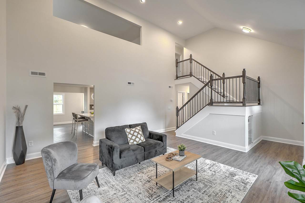 2124 Forest Lakes Boulevard - Photo 1