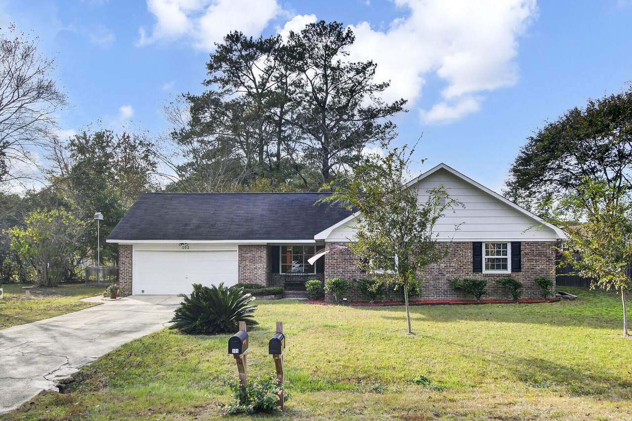 102 Swan Drive - Photo 1