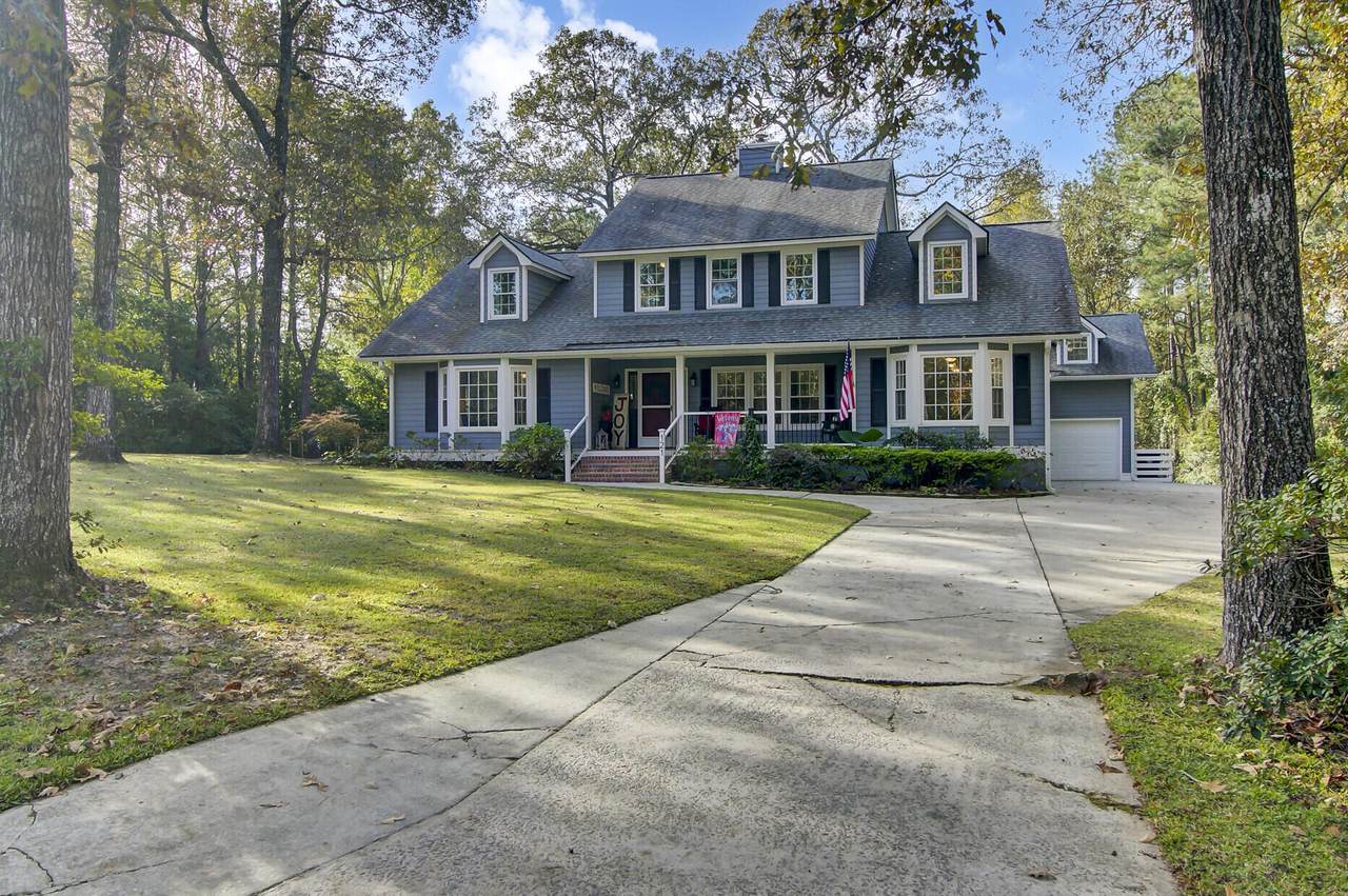 121 Woodland Drive - Photo 1