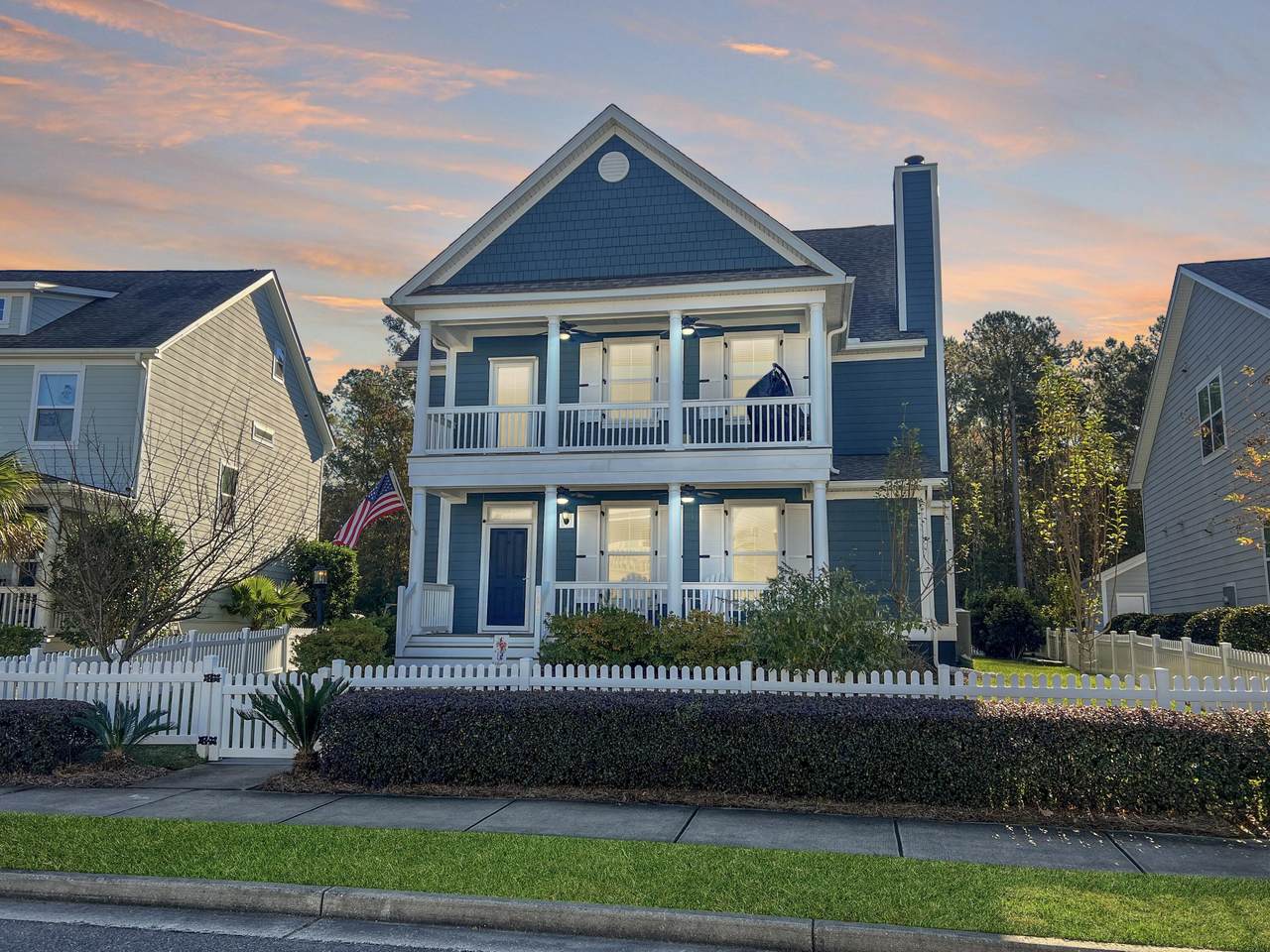 3425 Salterbeck Street - Photo 1