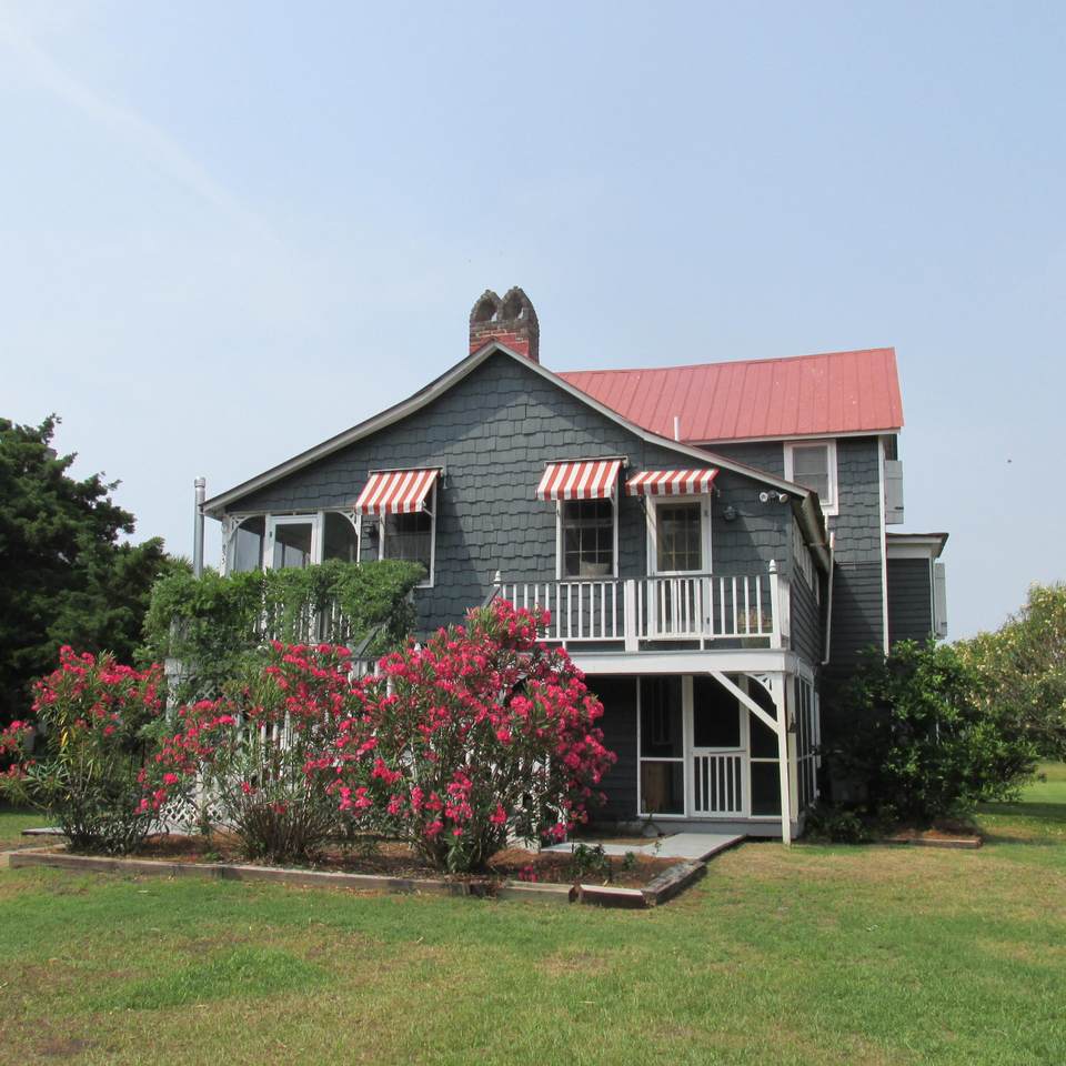853 Middle Street - Photo 1