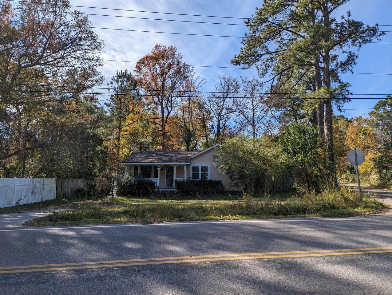 811 Orangeburg Road - Photo 1