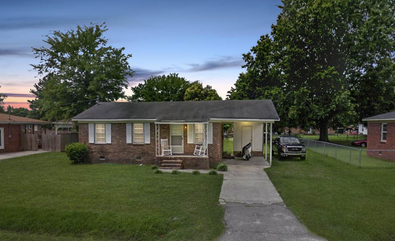182 Moore Street - Photo 1