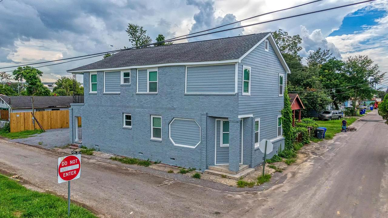 2001 Hugo Avenue - Photo 1