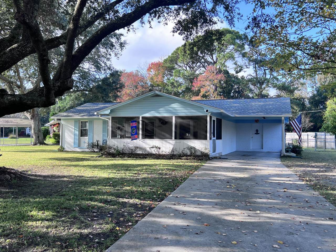 1147 Lighthouse Boulevard - Photo 1