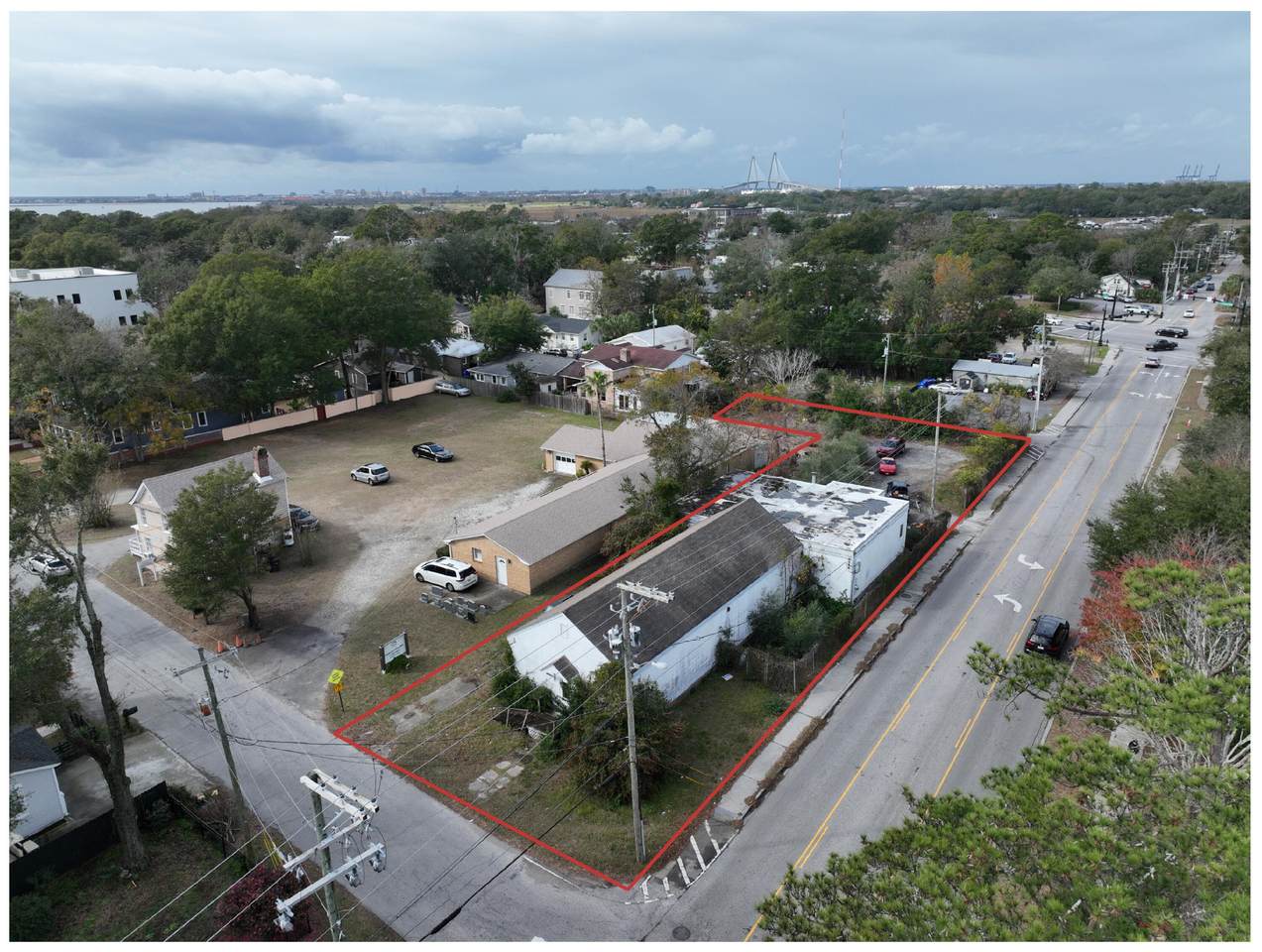 425 Simmons Street - Photo 1