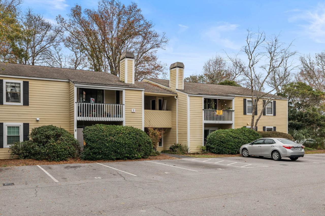 1054 Anna Knapp Boulevard - Photo 1