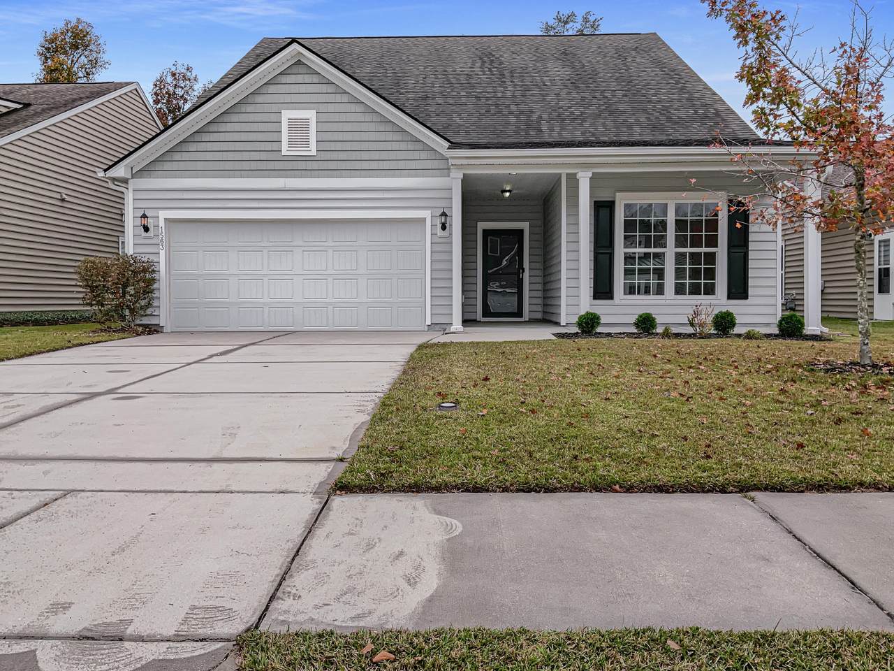 1563 Pixley Street - Photo 1