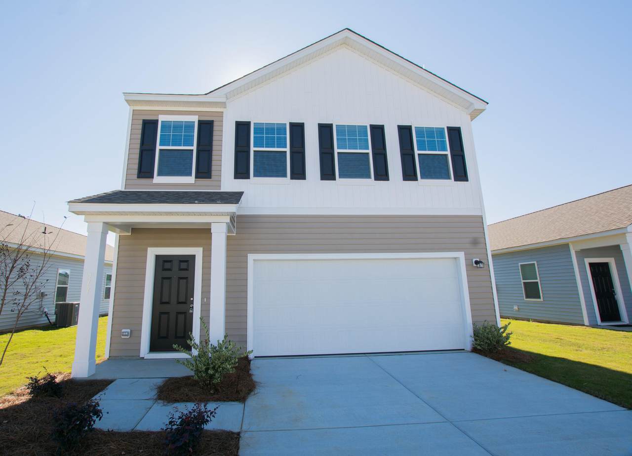 477 Pender Woods Drive - Photo 1
