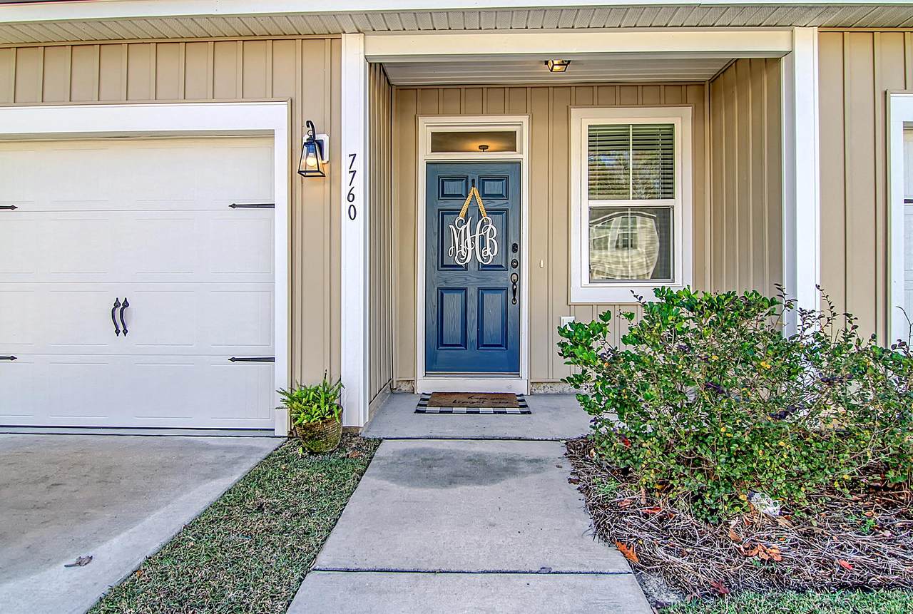7760 Montview Road - Photo 1