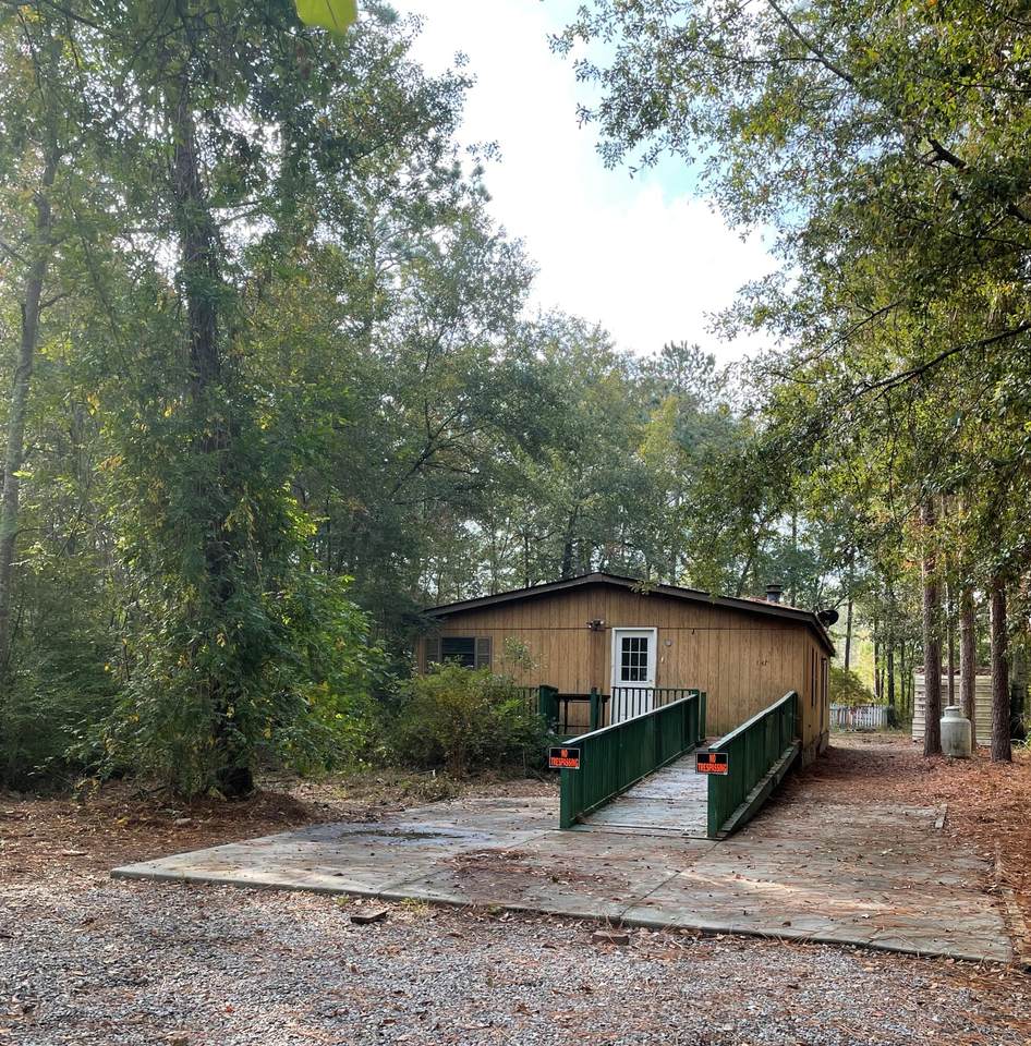 147 Lafayette Lane - Photo 1