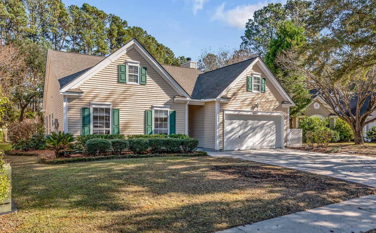 601 Antebellum Lane - Photo 1