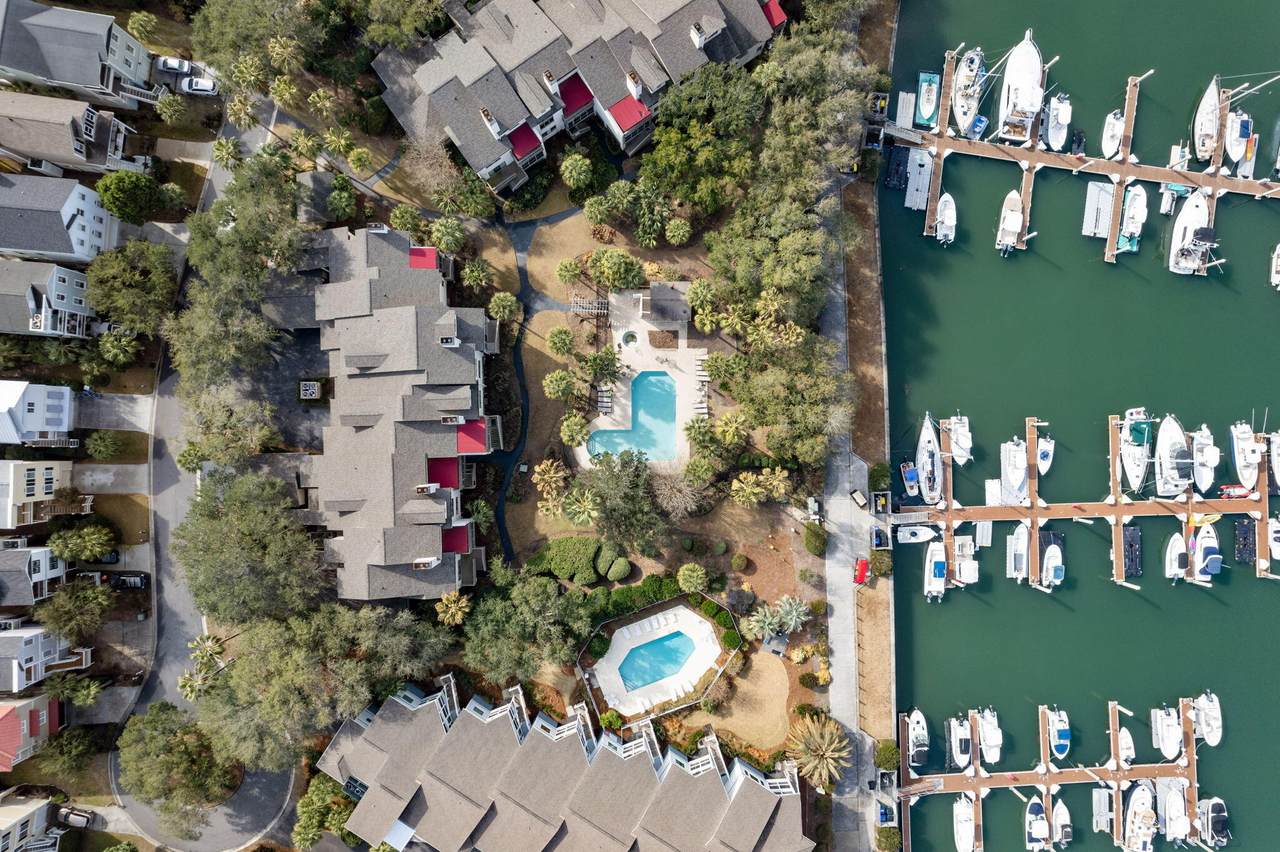 406 Yacht Harbor Court - Photo 1