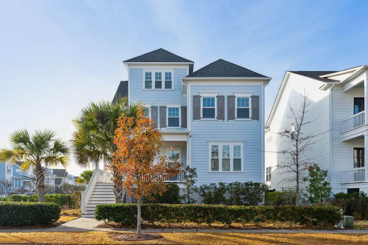 1617 Oak Leaf Street - Photo 1