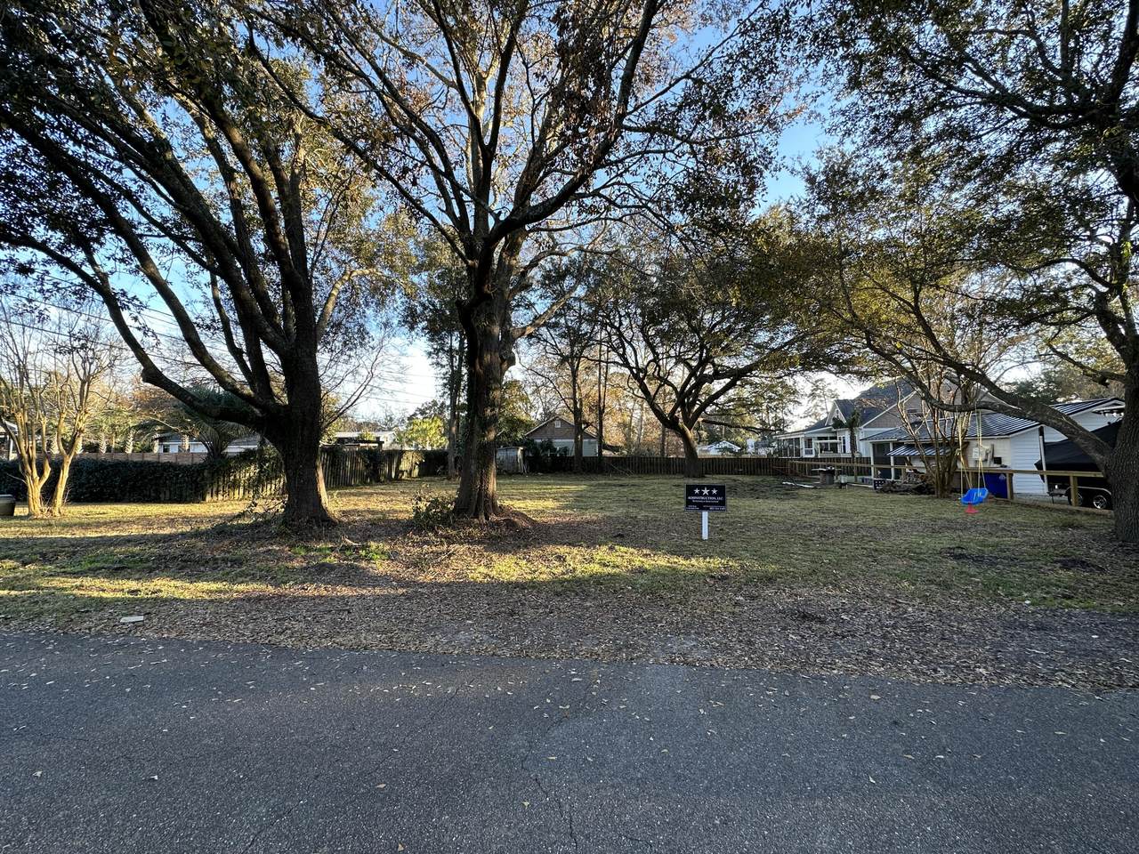 1611 Cuthbert Street - Photo 1