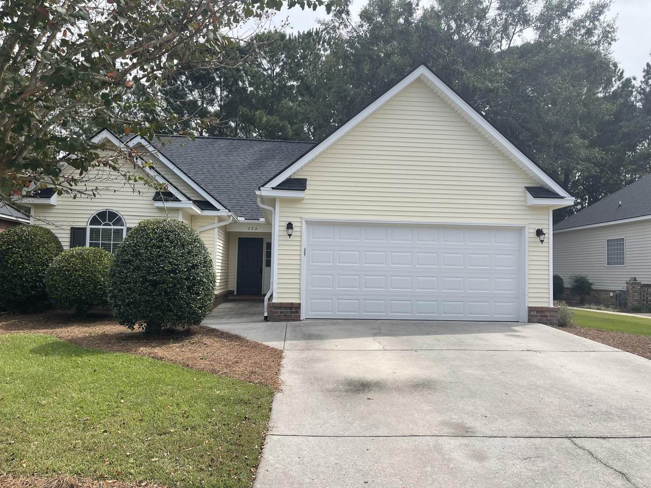 332 Prestwick Court - Photo 1