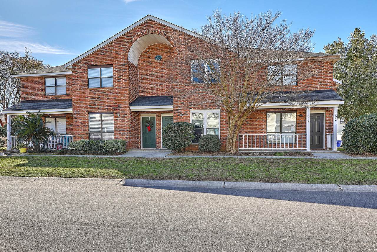 1421 Dove Run Drive - Photo 1
