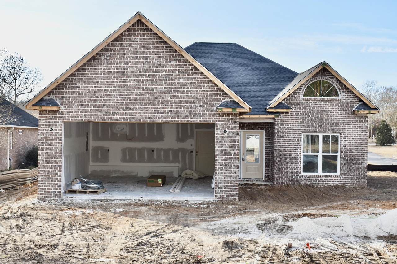 516 Oak Hill Drive - Photo 1