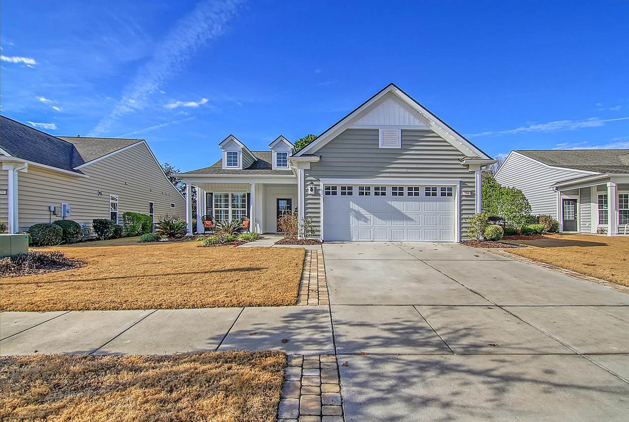 501 Eastern Isle Avenue - Photo 1