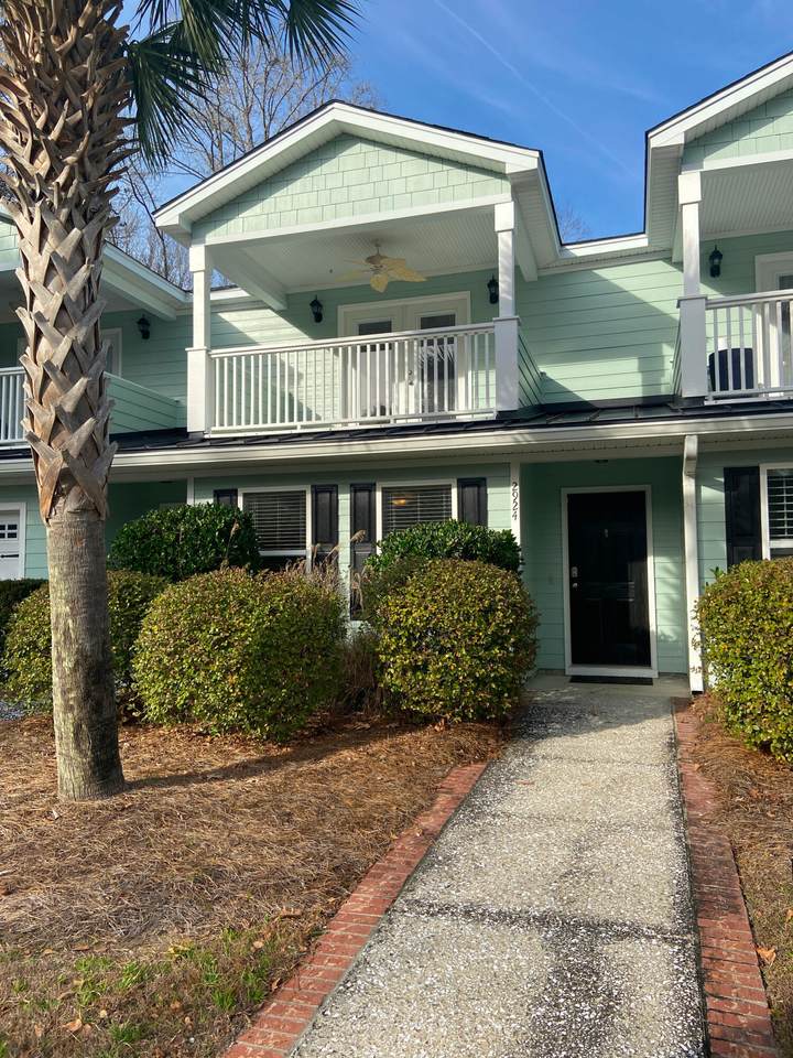 2924 Emma Lane - Photo 1