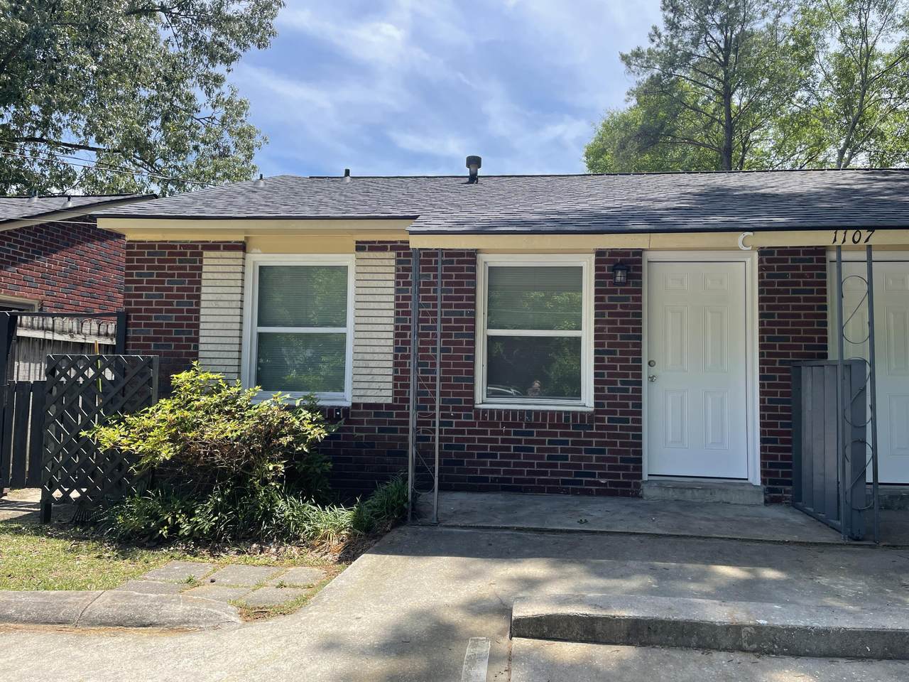 1107 Melvin Drive - Photo 1
