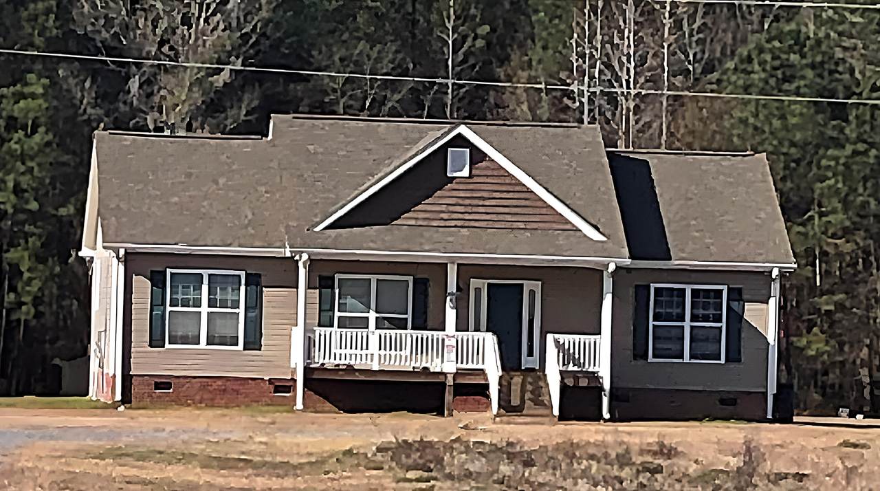561 White Oak Road - Photo 1