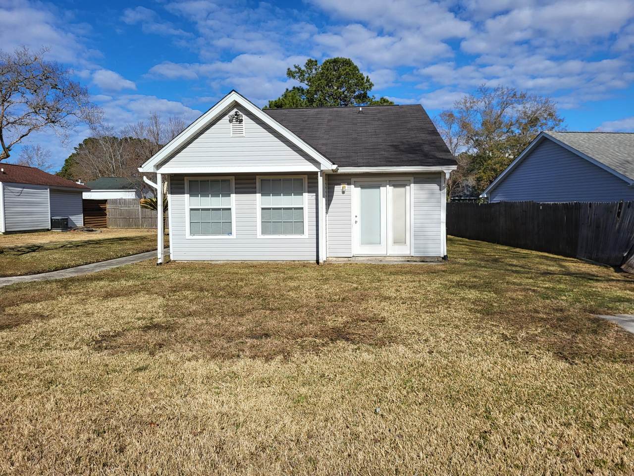 104 Ivy Court - Photo 1